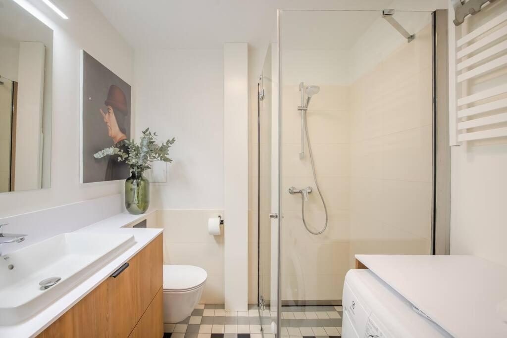 Cityscape Haven: Urban Retreat Danzig Exterior foto